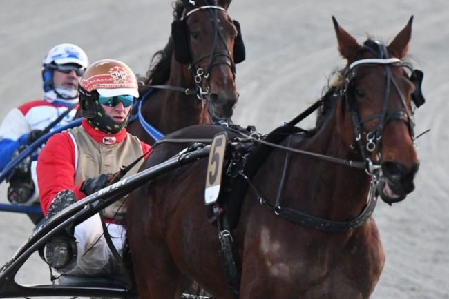 Stor pr�mie i Norge til Axeline Baunely