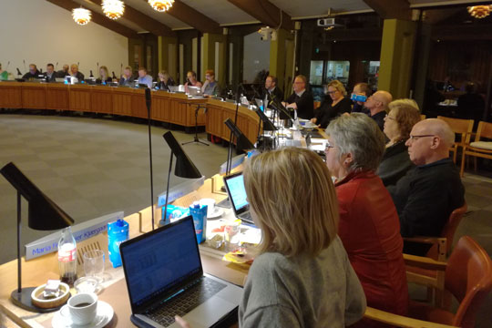 Lokale politikere f�r store ekstra vederlag