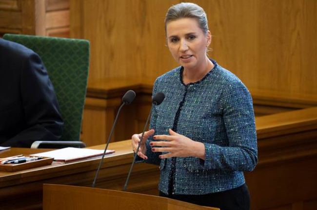 Statsministeren bes�ger Bornholm