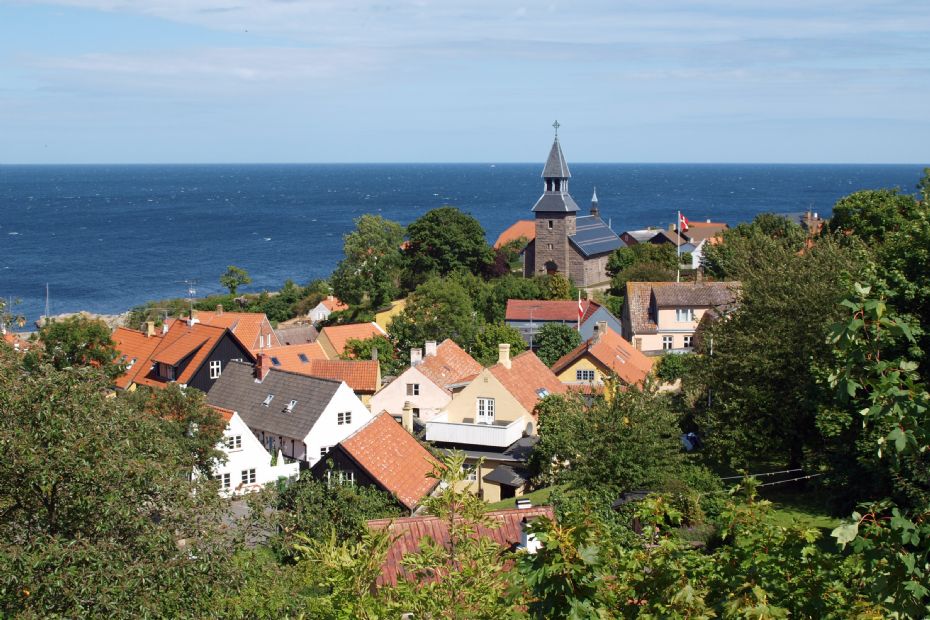 Slut med kystn�re feriehuse i Gudhjem