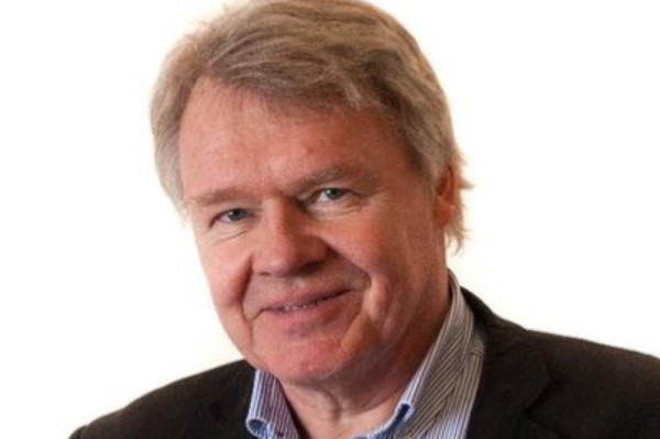 H�jskolens forstander stopper