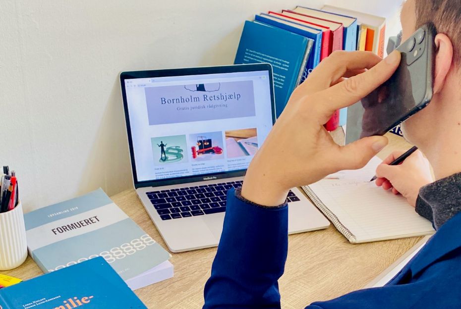 Borgere s�ger gratis retshj�lp