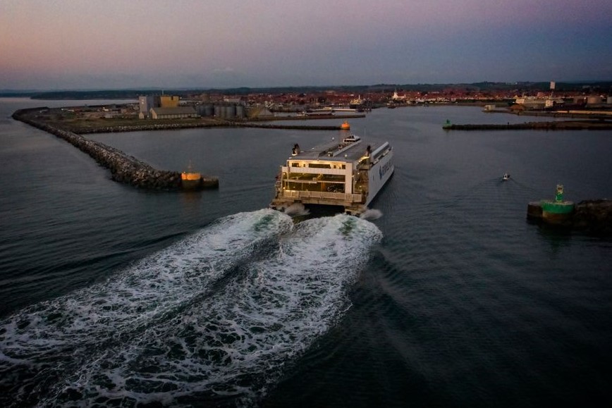 Hurtigf�rger sejler mere rettidig i �r