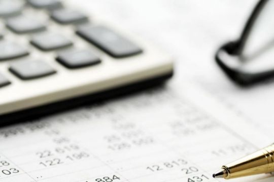 Salg af ejendomme sendte overskud i vejret