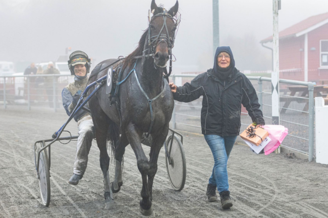 Girlpower i travsporten p� Bornholm