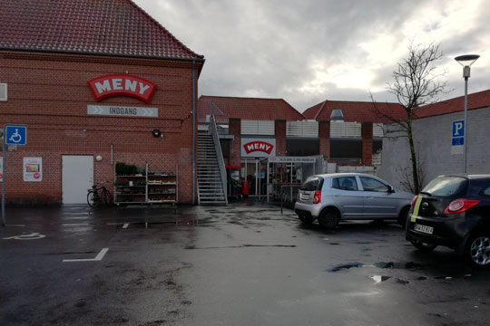 Bilist stak af efter parkeringsskade