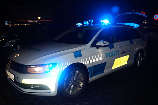 P�virket kvinde p�k�rte varebil