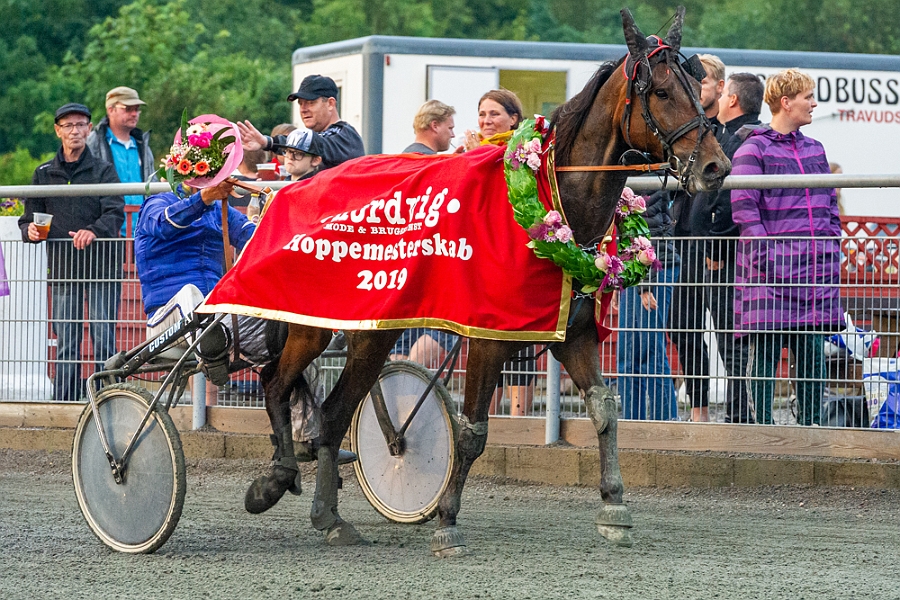 April Hydrup favorit til hoppemesterskabet