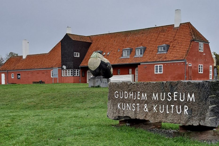 Fejrer jubil�um med stor udstilling