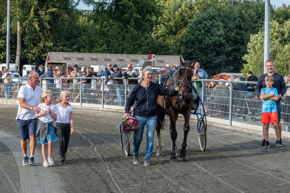 Lise Henriksen over 100.000 kr. i pr�mier i �r