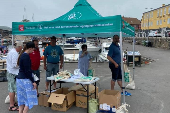 Stor demonstration ved hotel i Svaneke