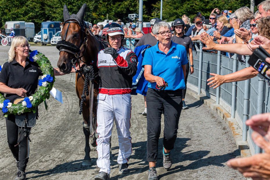 - Fremragende arbejde af Niels Kristian