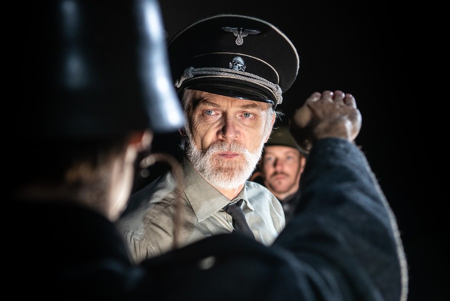 Gribende teater i Musikhuzet