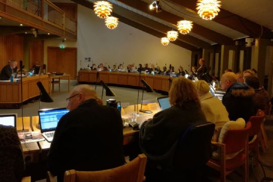 Politikere h�ver 8,6 mio. kr.