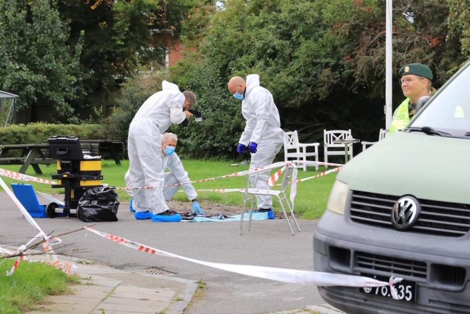 Efters�gt 35-�rig anholdt for knivoverfald - sigtet for drabsfors�g