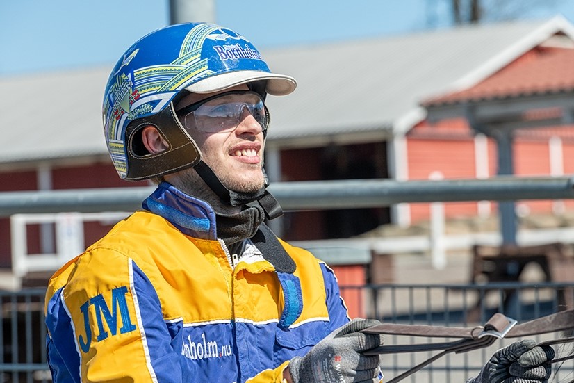 Fem travheste starterkl�ret til Sverige