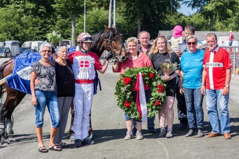 K�mpe p� travbanen er blevet pensionist