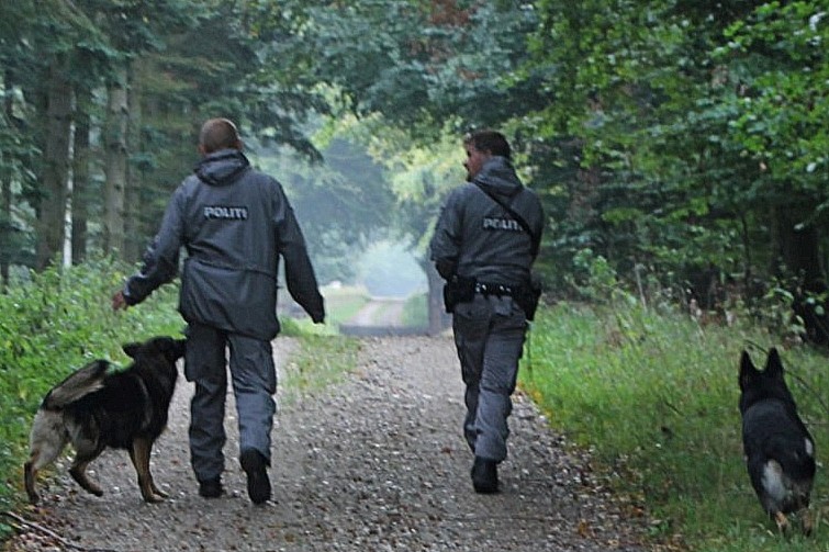 Politiet sigter stort antal mist�nkte