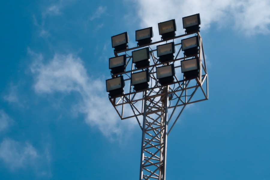 Kommunen tjekker lysanl�g p� stadions