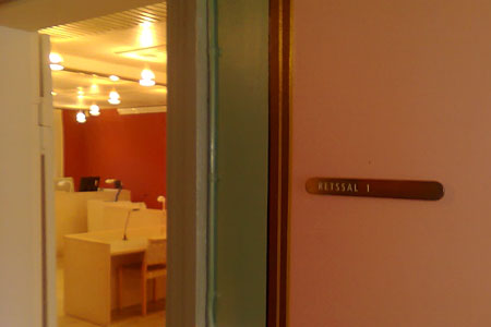 Tre unge id�mt f�ngselsstraf for vold