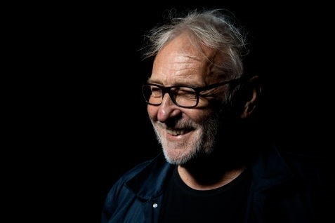 Aflyser koncerter med Niels Hausgaard