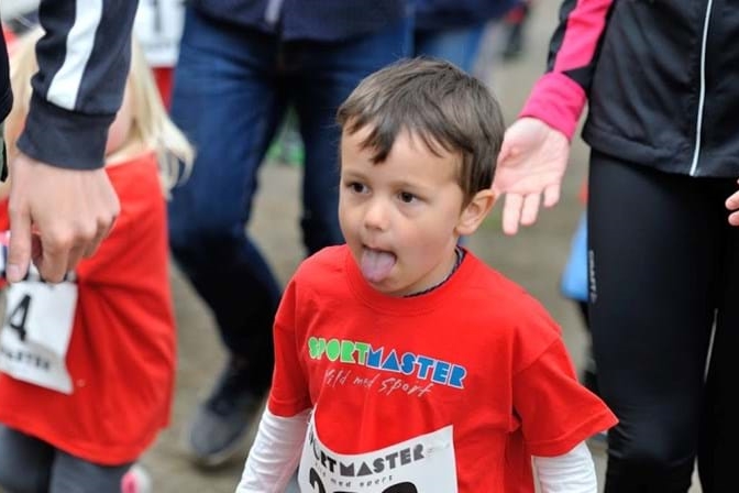 Fastelavnsl�b for alle i R�nne