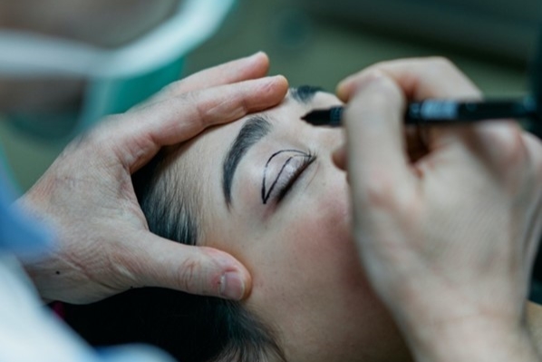 Plastikkirurgi � En forunderlig verden med oceaner af muligheder