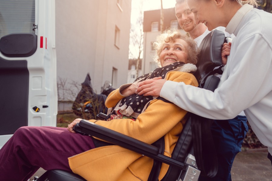 Kommunen b�r betale privat k�rsel