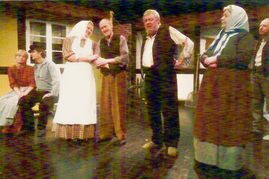 Genopf�rer den nyeste dialektkomedie