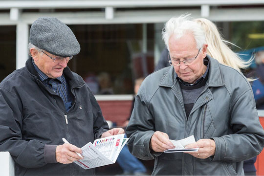 Bet25s monopol p� travbanen udl�ser tilskud