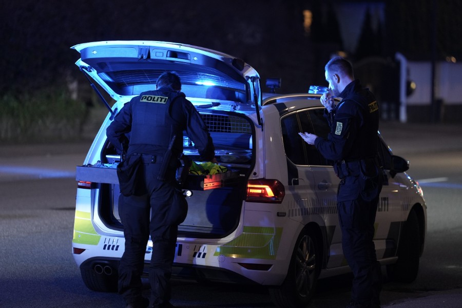 Ung bilist fors�gte at flygte fra politiet