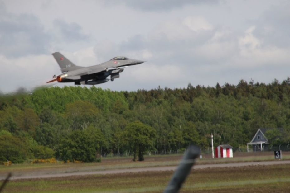 F-16-fly stresser �gproducents h�ns