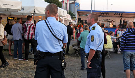 Fem personer sigtet ved Sildefesten