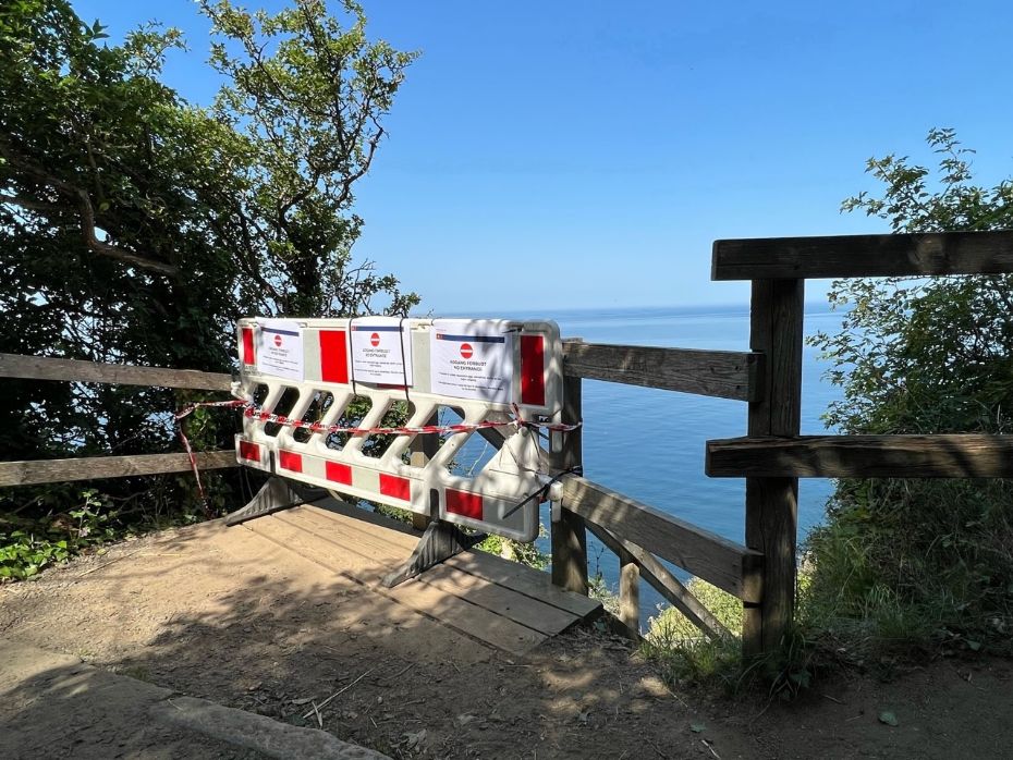 Kommunen unders�ger klipper ved Jons Kapel