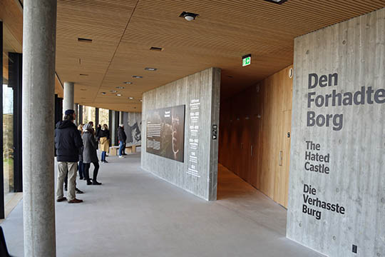 Bes�gscenter lukker i to dage