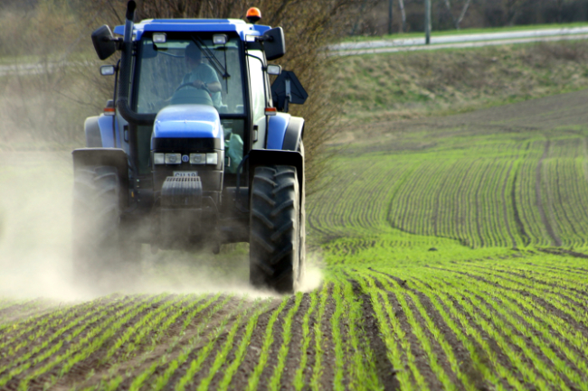 B�de for at dyrke mark for t�t p� vandboring