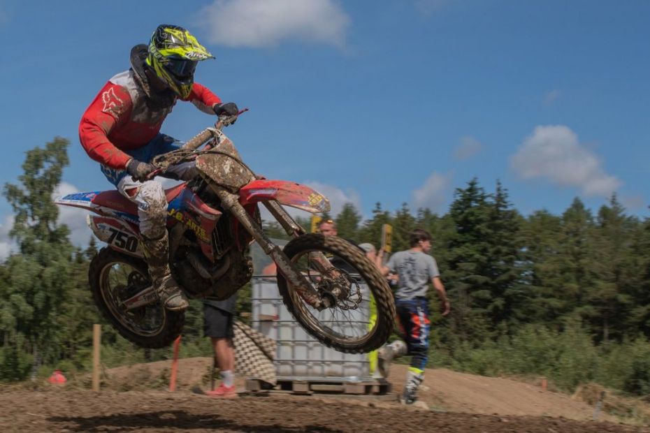 S�ger midler til ombygning af crossbane