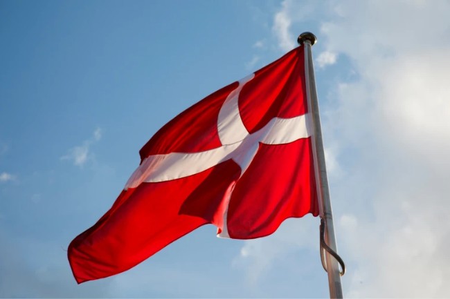 �rets f�rste officielle flagdag