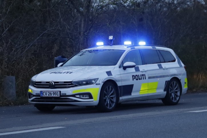 Dreng p� ulovlig knallert