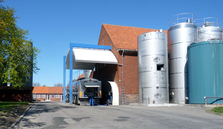 Hver tiende arbejder med f�devarer