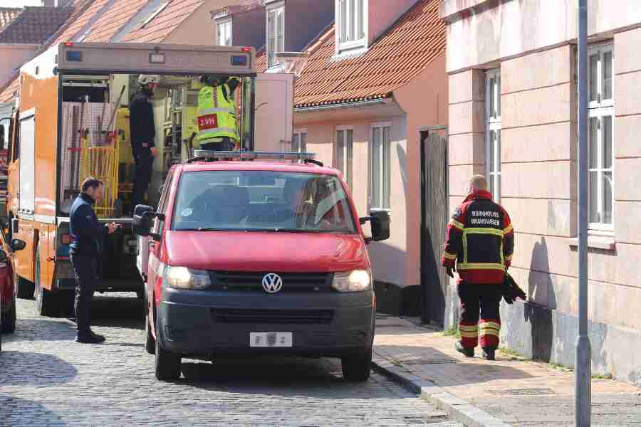 L�kage p� olietank i R�nne