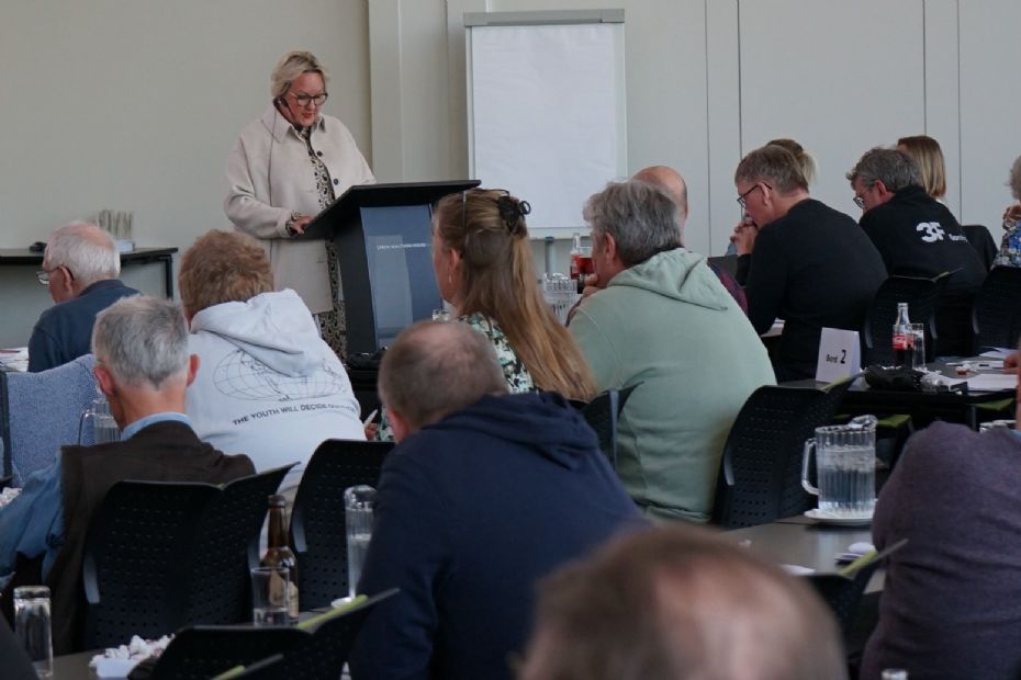 Bredside mod de gule fagforeninger