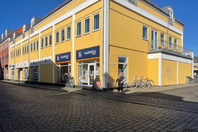 Elektronikfirma er voldsomt udfordret