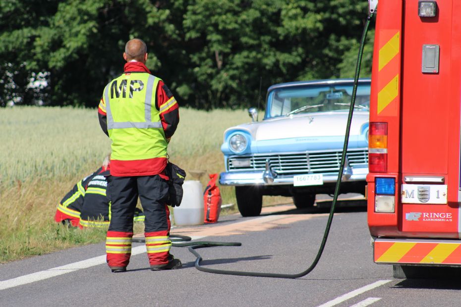 Veteranbil spildte benzin