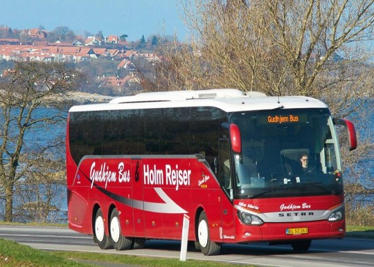 Gudhjem Bus havde underskud t�t p� 2 mio. kr.