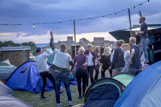 Politikere overvejer at droppe tilskud til Wonderfestiwall