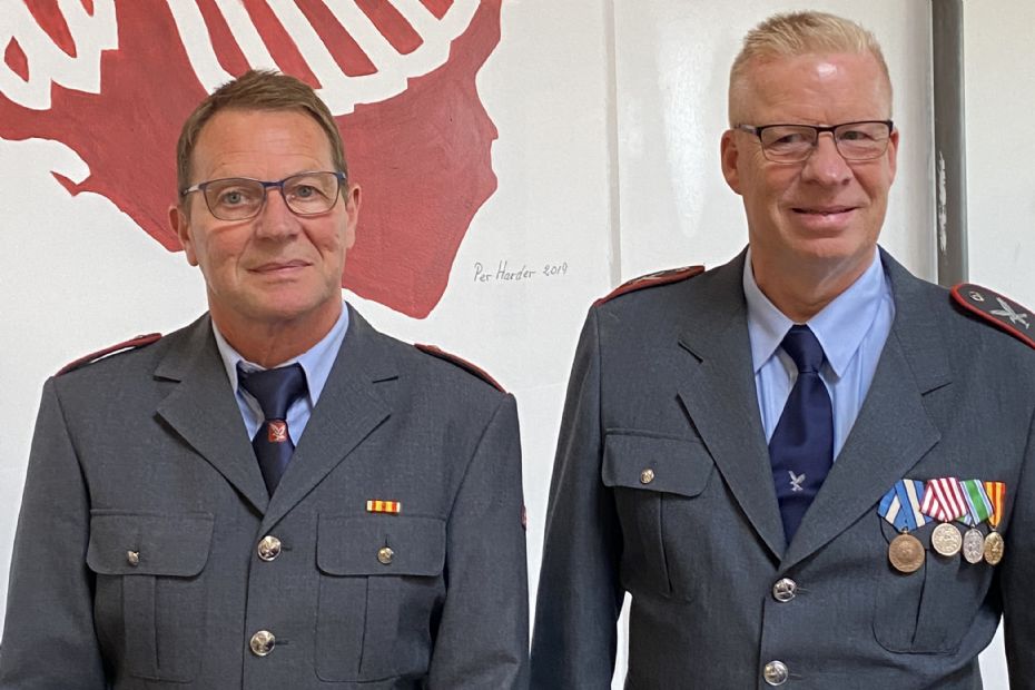 To Falckreddere p� pension