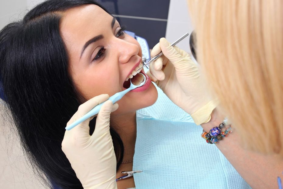 R�de tal hos Bornholms Tandklinik