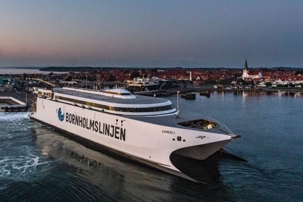 Express 1 sejlede med stor forsinkelse