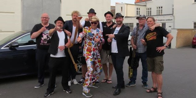 Blues i Musikhuzets g�rdhave